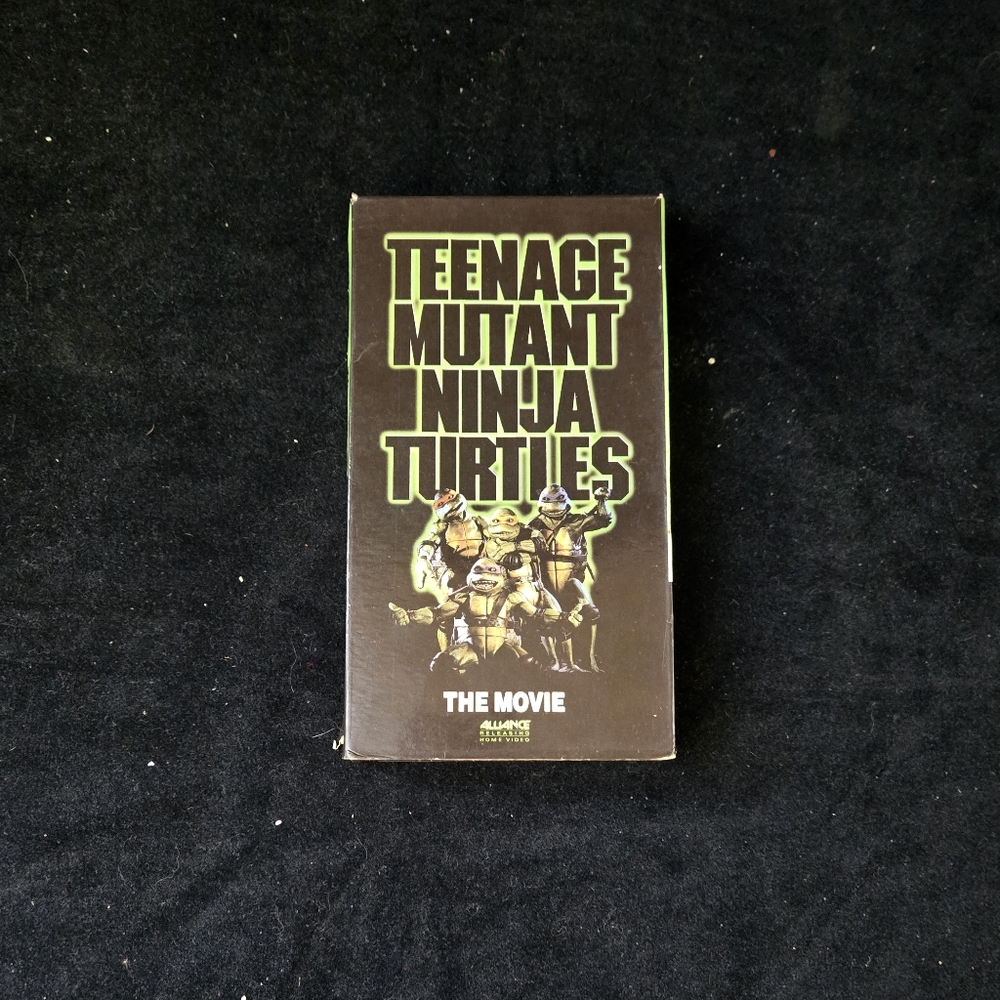 Teenage Mutant Ninja Turtles VHS Movie 1990 Vintage Tape